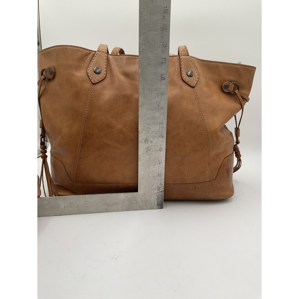 Frye Melissa Carryall Tote, leather material, beige color, BEAUTIFUL!!!! - Picture 7 of 8